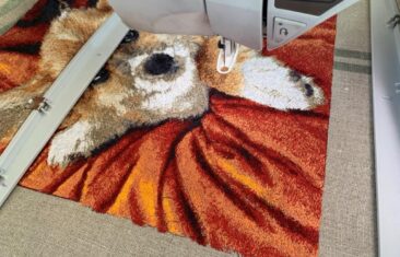 How to embroider Photo Stitch designs divided into parts